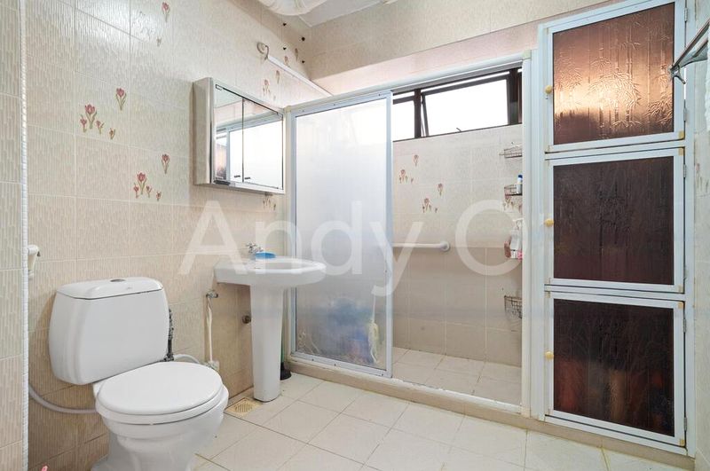 6 Bed Corner Terrace (Landed) for Sale in  Bukit Timah Road - Image 12